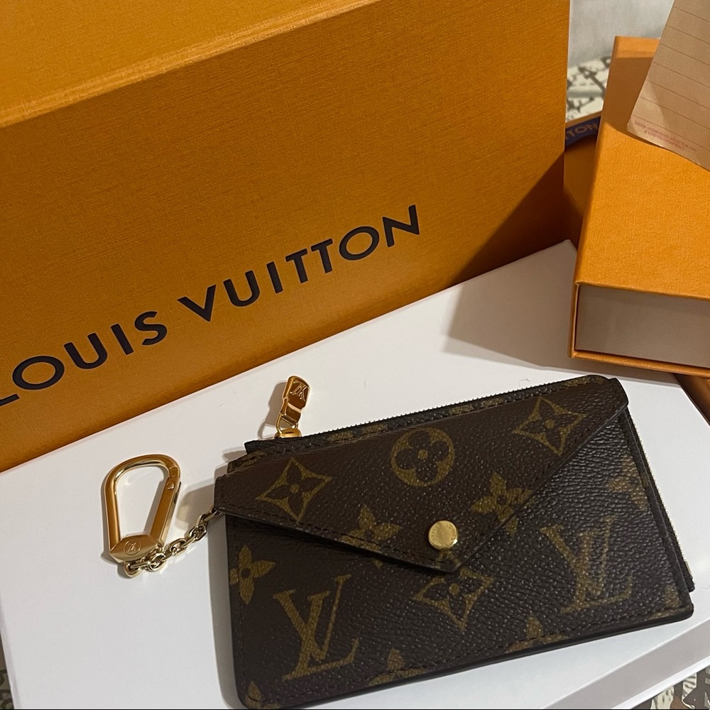 LOUIS VUITTON RECTO VERSO